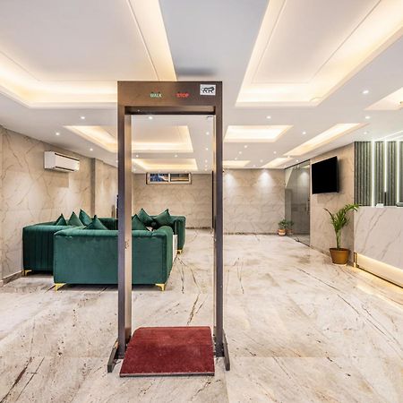 Hotel Avaas - Faiz Road Karol Bagh デリー エクステリア 写真