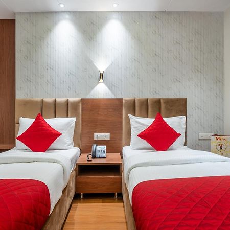 Hotel Avaas - Faiz Road Karol Bagh デリー エクステリア 写真
