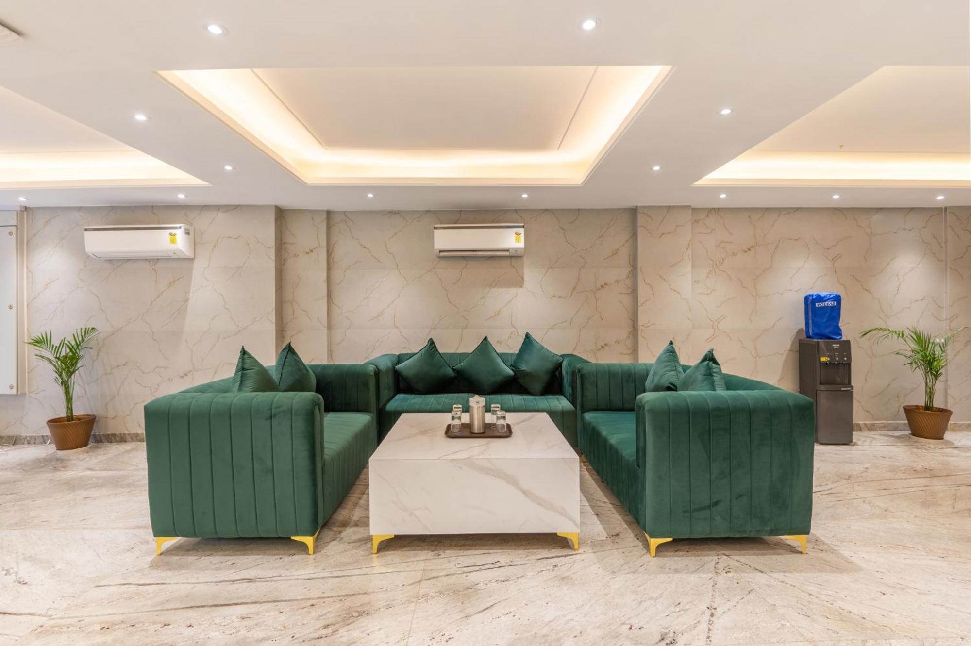 Hotel Avaas - Faiz Road Karol Bagh デリー エクステリア 写真